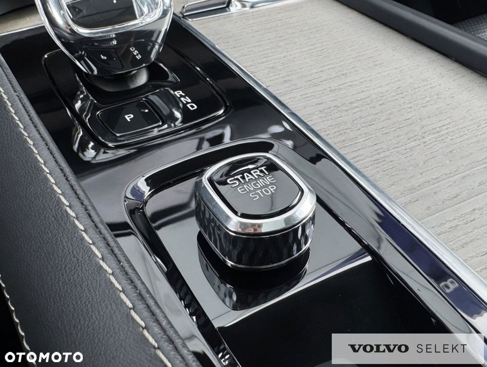 Volvo XC 90 - 22