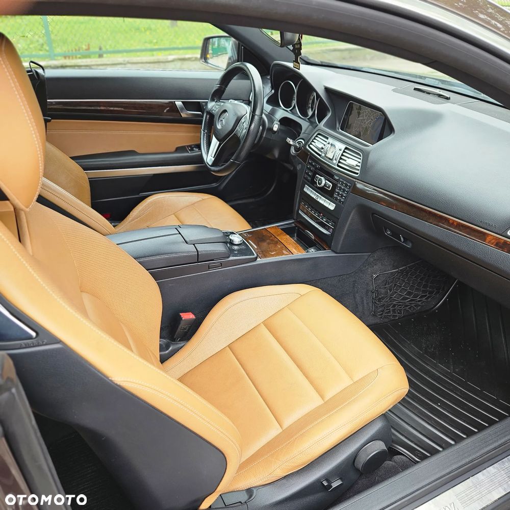 Mercedes-Benz Klasa E - 31
