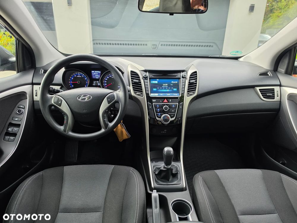 Hyundai i30 blue 1.4 Style - 18