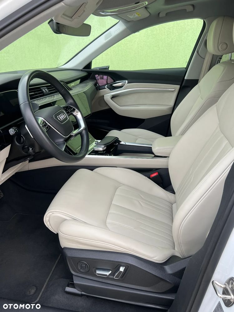 Audi e-tron 55 Quattro - 11