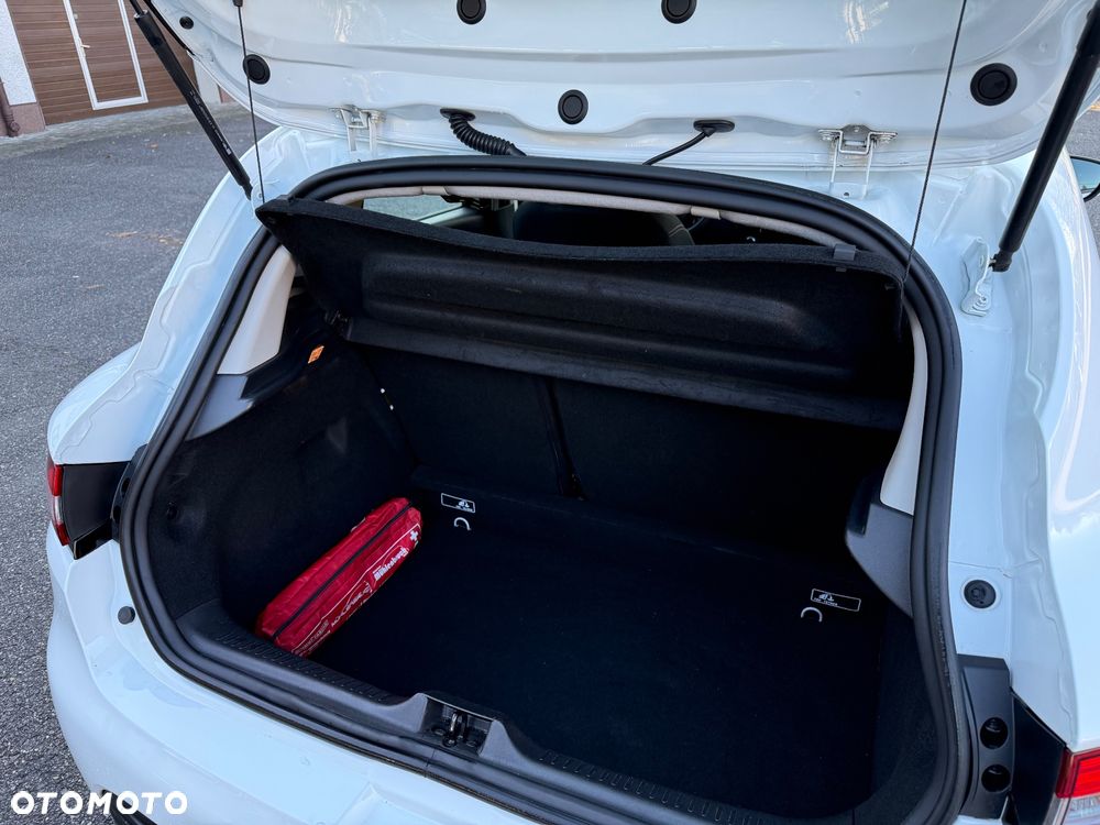 Renault Clio 1.2 16V Limited - 16