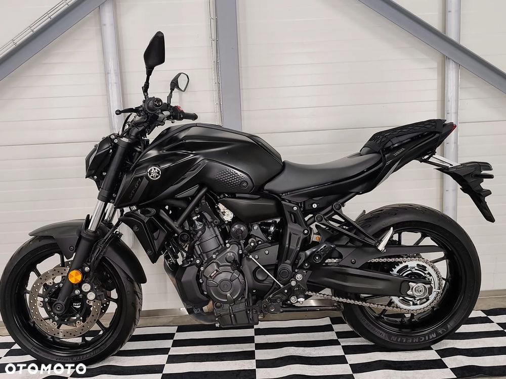 Yamaha MT - 2