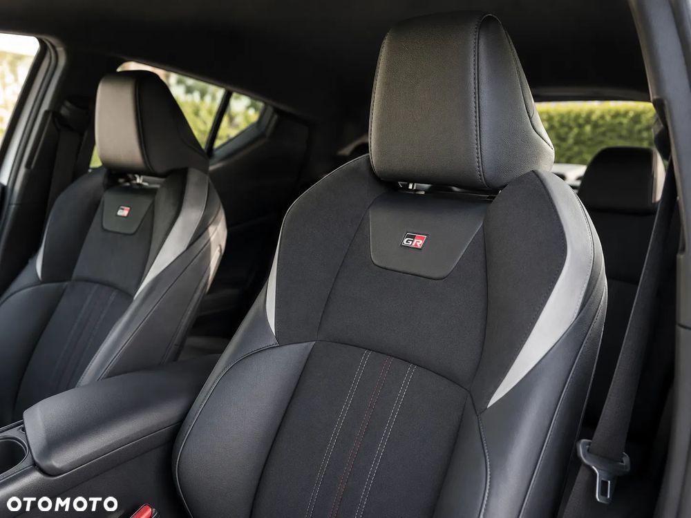 Toyota C-HR - 7