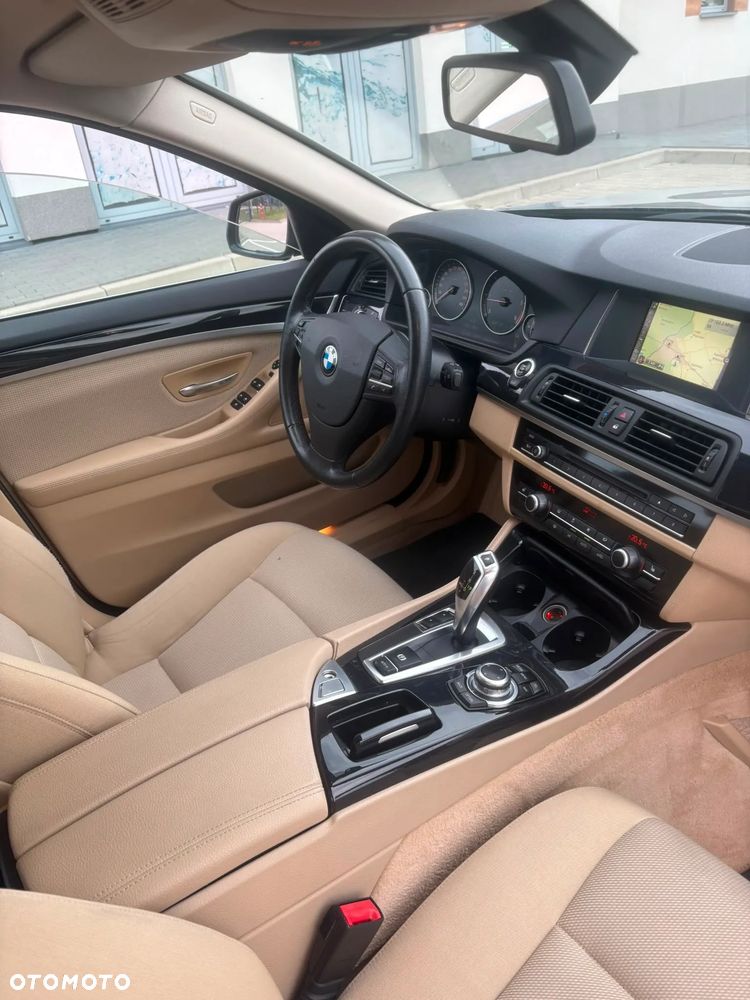 BMW Seria 5 520d - 10