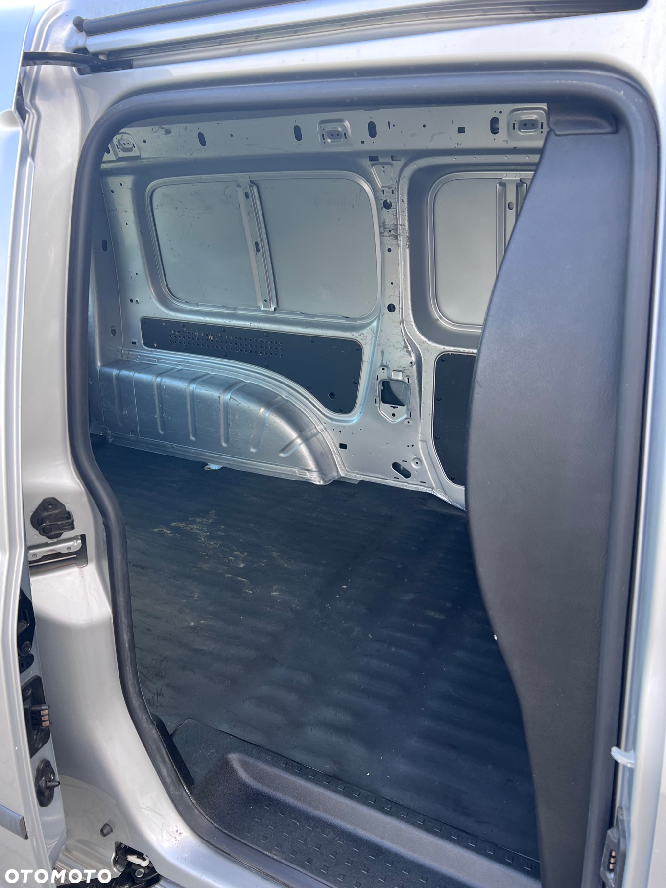 Volkswagen Caddy Maxi 2.0 TDI - 13