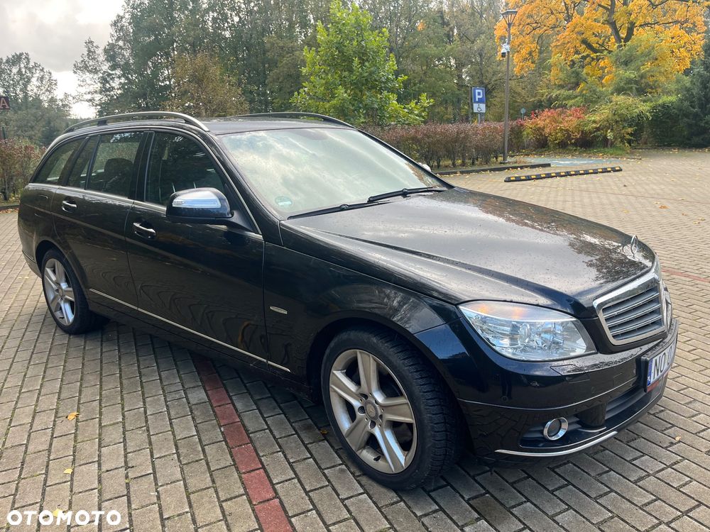 Mercedes-Benz Klasa C 320 CDI DPF 7G-TRONIC Elegance - 2
