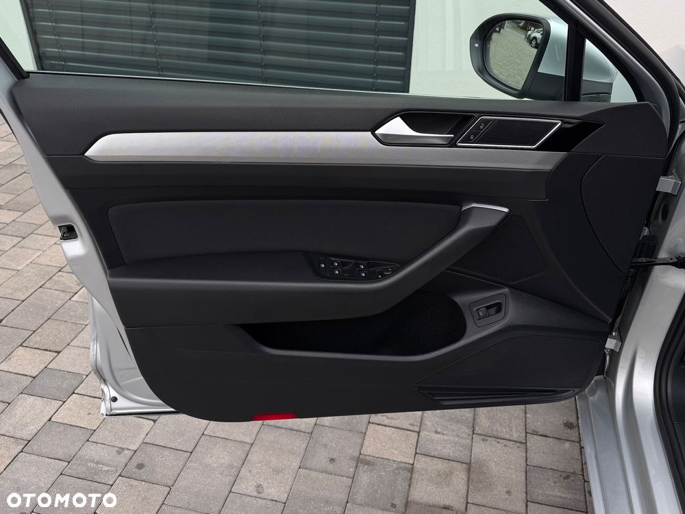 Volkswagen Passat Variant 1.5 TSI OPF DSG Comfortline - 16
