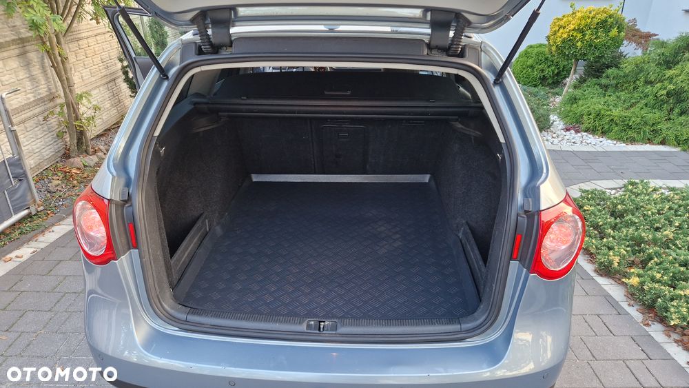 Volkswagen Passat 1.4 TSI Comfortline DSG - 25