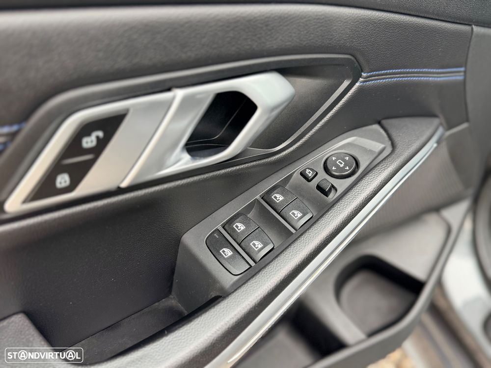 BMW 320 d Pack M Auto - 14