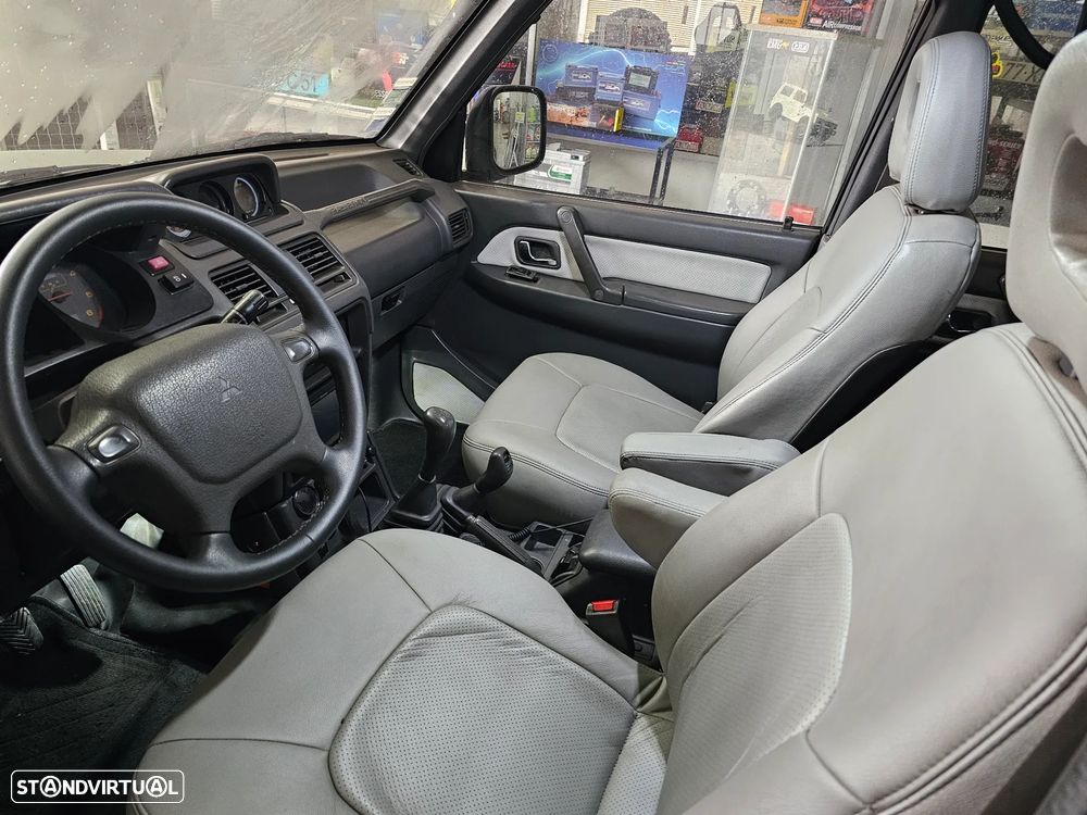 Mitsubishi Pajero 2.8 TD GLX Longo - 10
