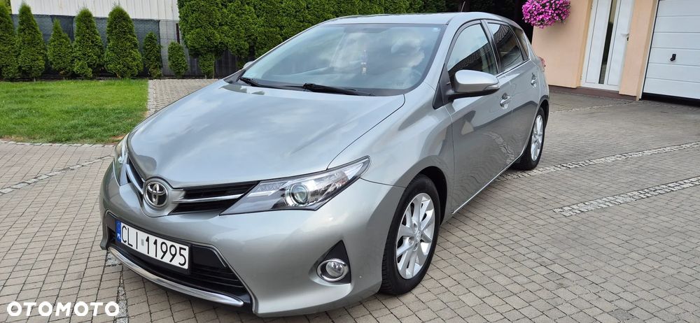 Toyota Auris 2.0 D-4D Life - 1