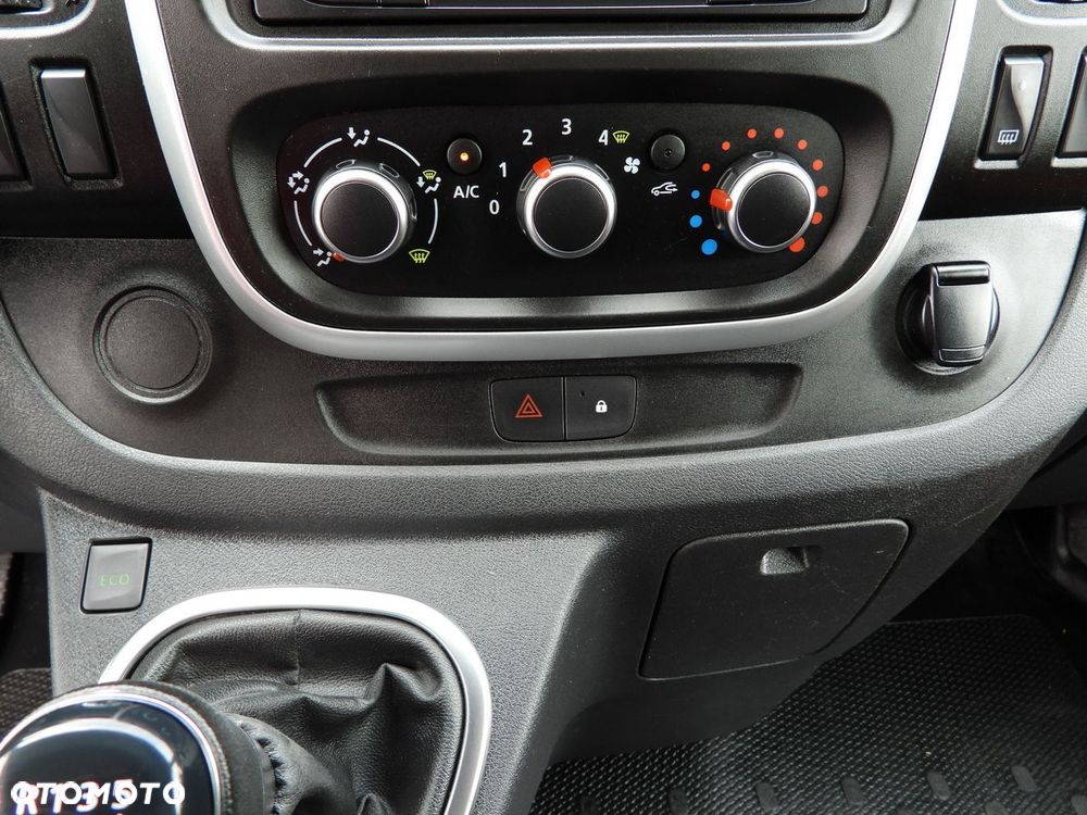 Renault TRAFIC  FURGON CHŁODNIA  0*C TEMPOMAT LEDY KLIMATYZACJA  120KM - 34