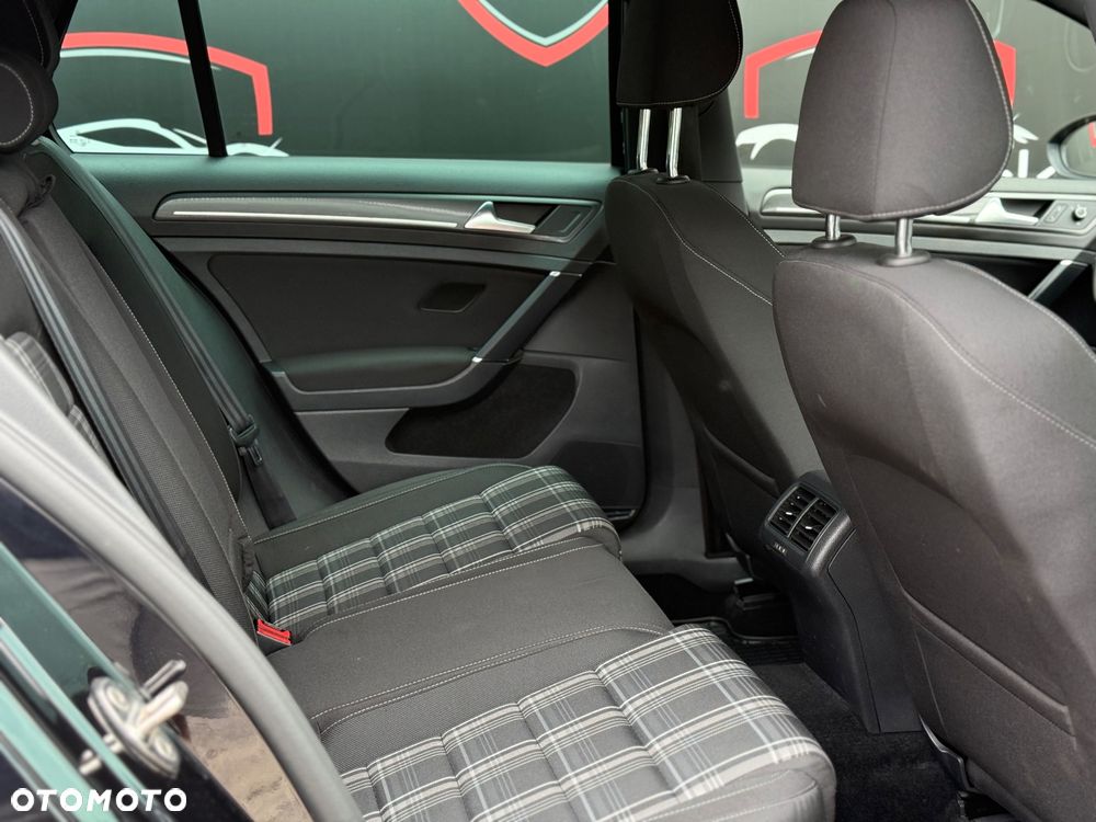 Volkswagen Golf GTD (BlueMotion Technology) - 36