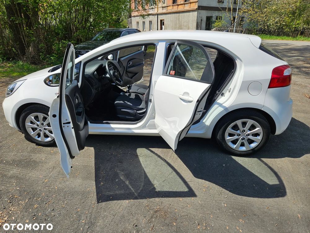 Kia Rio 1.2 M - 16
