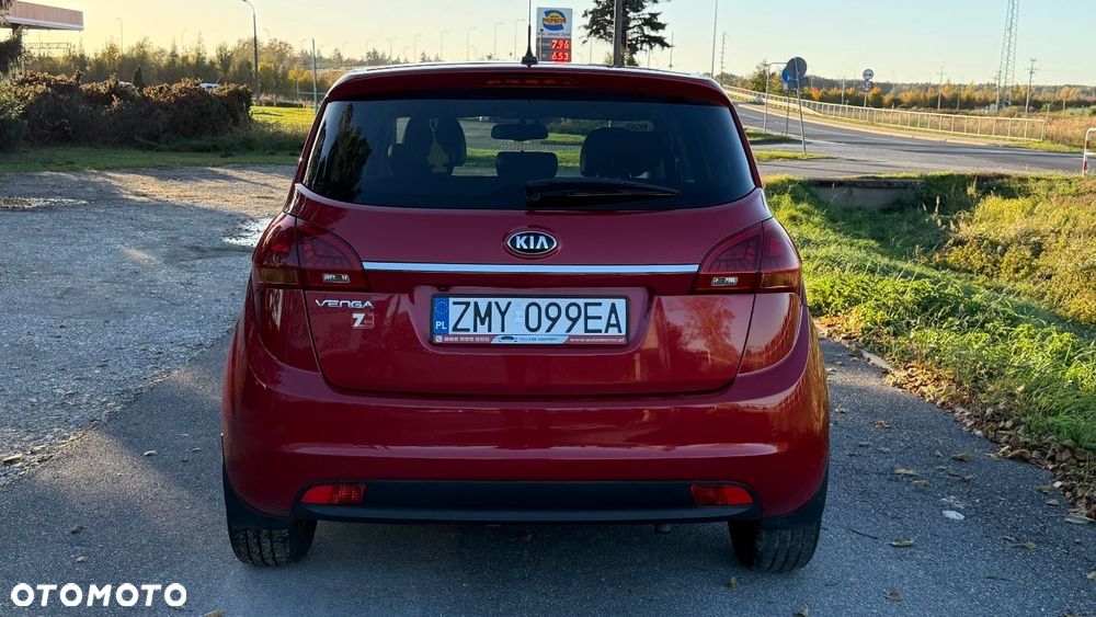 Kia Venga - 21