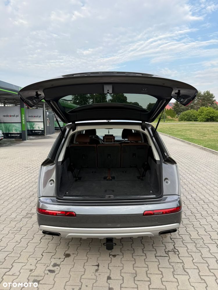 Audi Q7 - 7