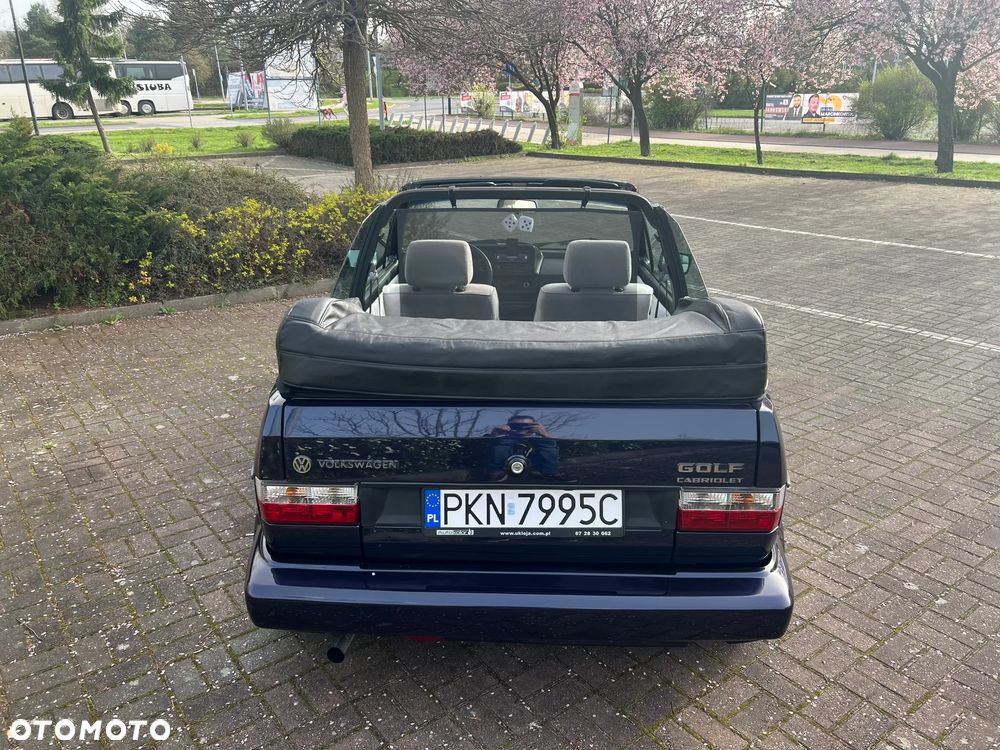 Volkswagen Golf - 10
