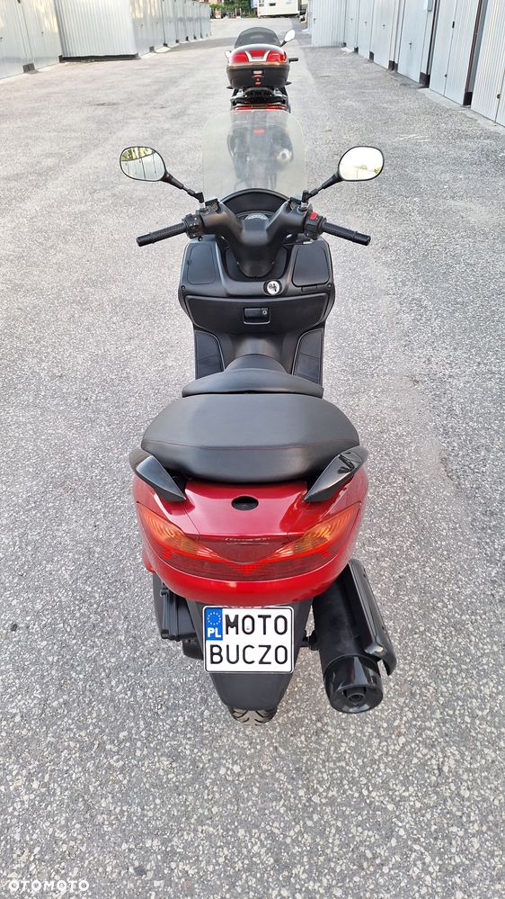 Suzuki Burgman - 10
