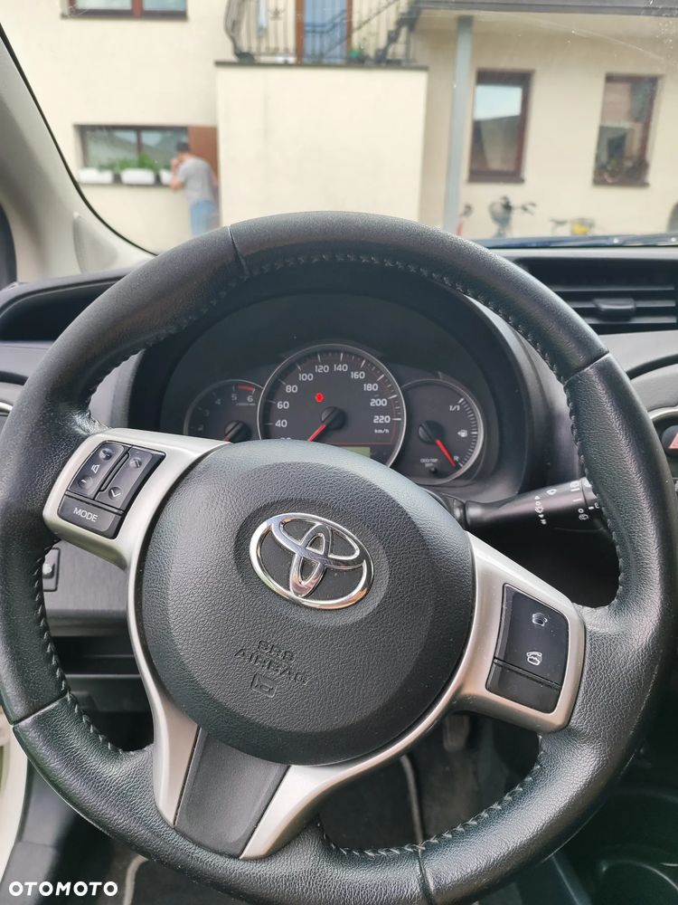 Toyota Yaris 1.4 D-4D - 6