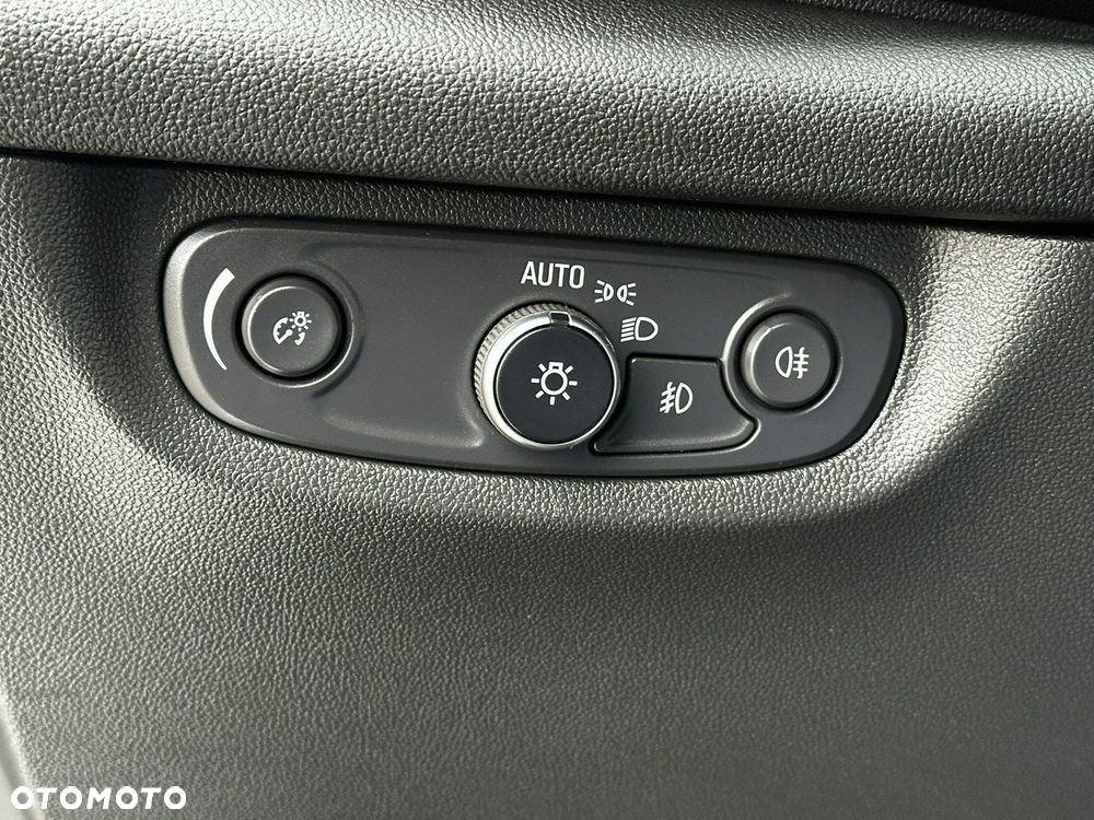 Opel Insignia 2.0 CDTI Cosmo S&S - 21