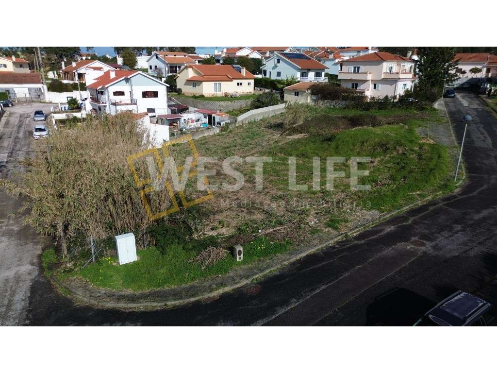 Terreno urbano de 431m2 para construção de moradia em Ericeira - Grande imagem: 3/13