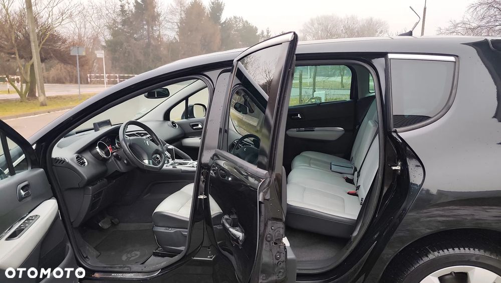 Peugeot 3008 HDi FAP 165 Automatik Allure - 11