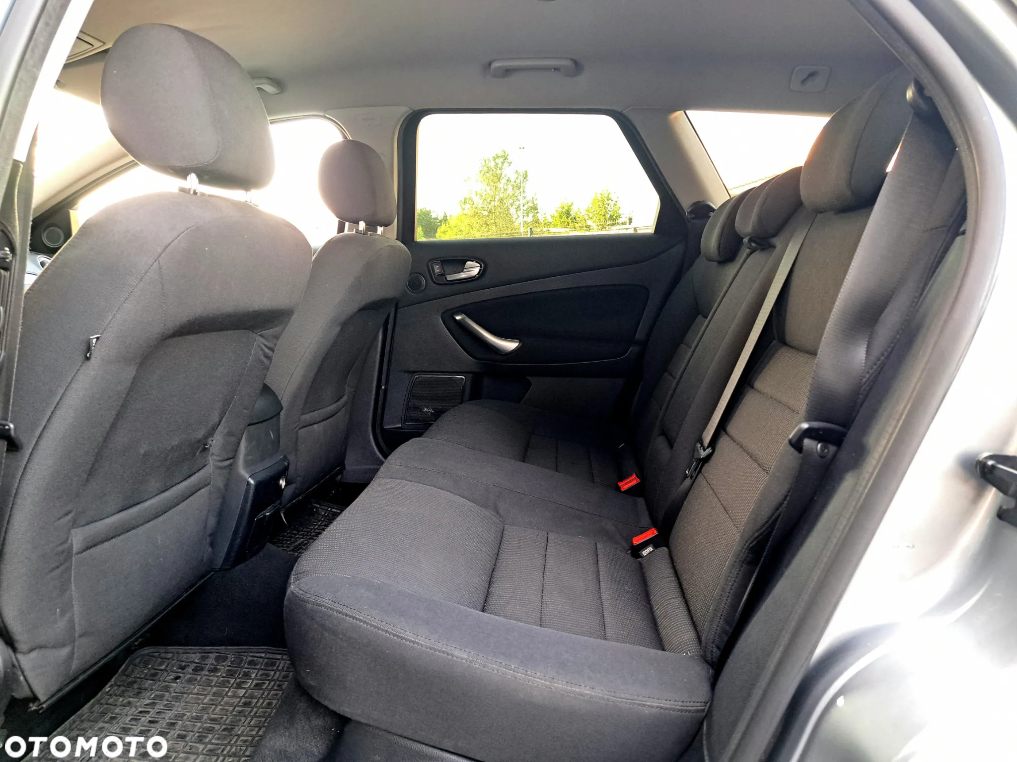 Ford Mondeo - 8
