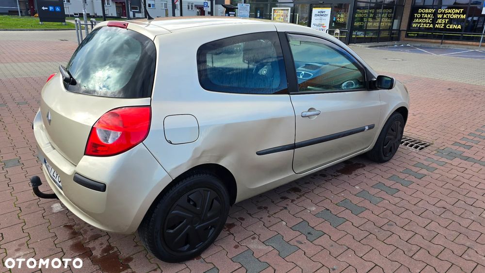 Renault Clio 1.6 16V Expression - 4
