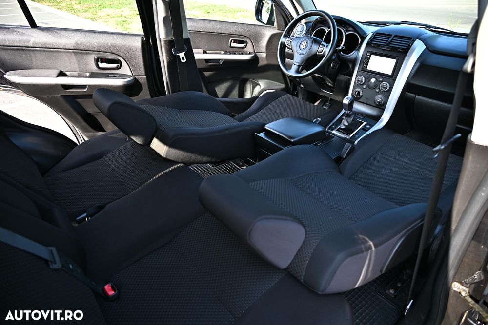 Suzuki Grand Vitara 1.9 DDiS Comfort + DPF - 8