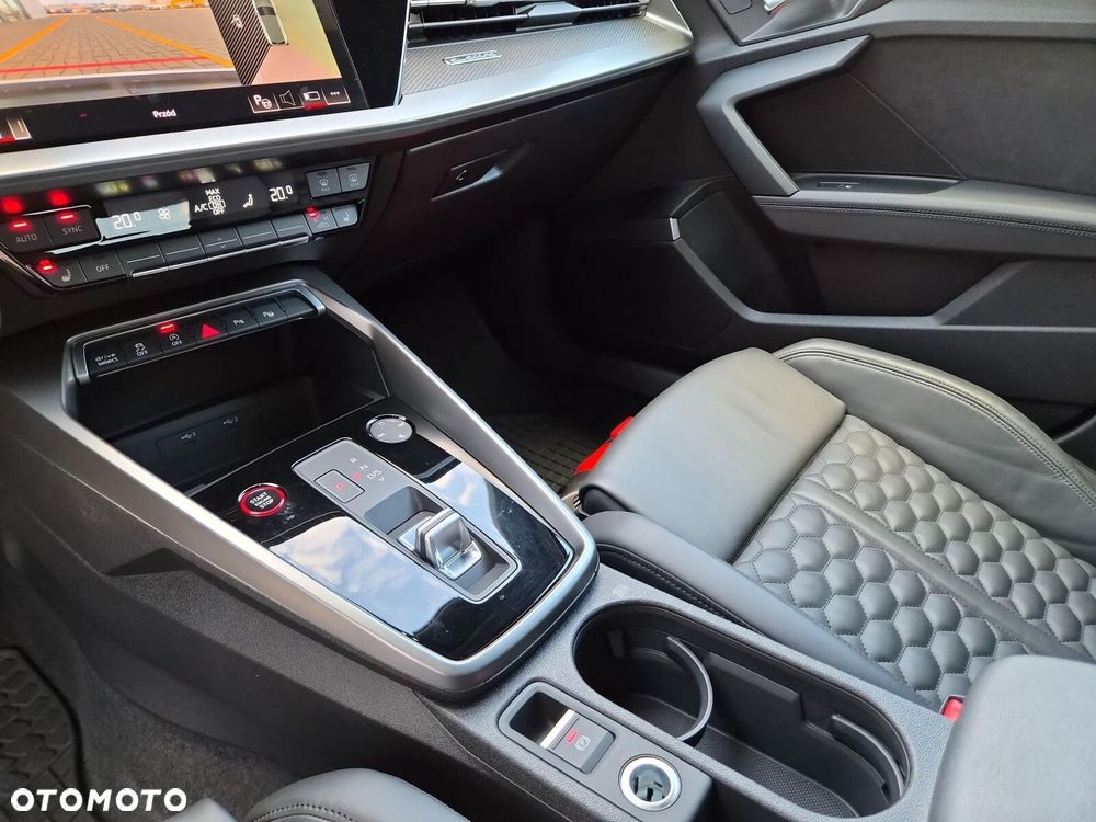Audi RS3 Sportback - 15