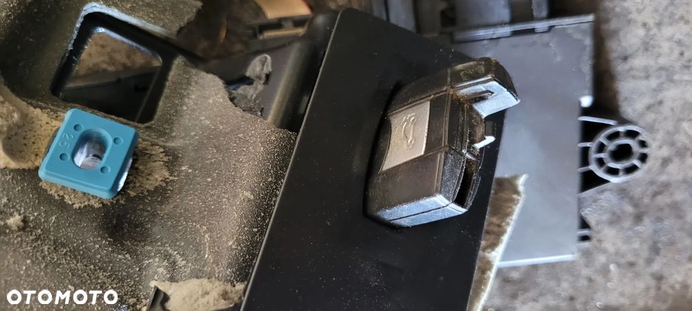 STACYJKA KLUCZYK PRZYCISK 6954719 BMW E90 E91 2.0i 150 KM 04-10 - 2