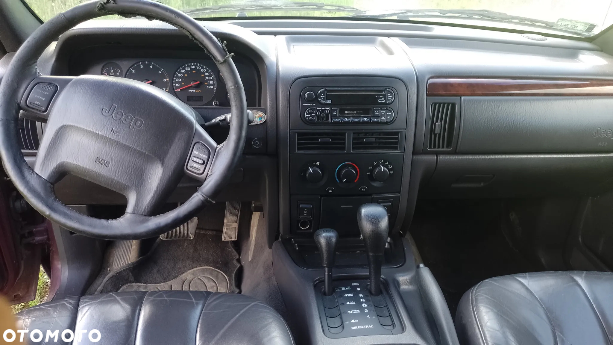 Jeep Grand Cherokee 4.0 Laredo - 8