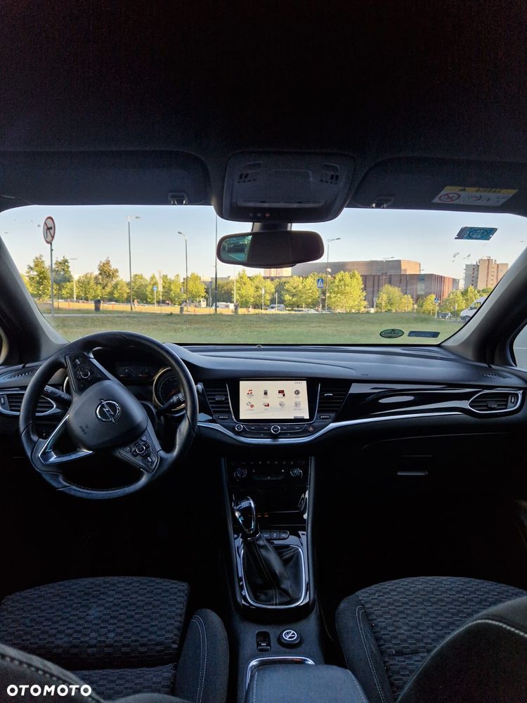 Opel Astra 1.6 D (CDTI) Dynamic - 11