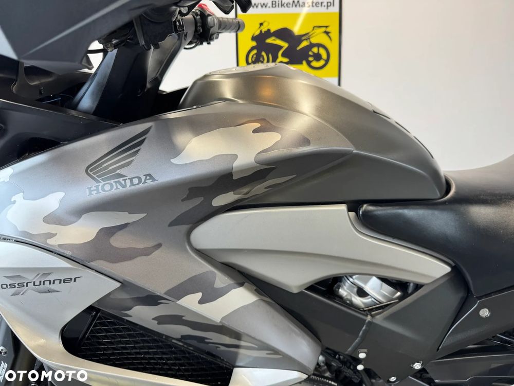 Honda VFR - 21