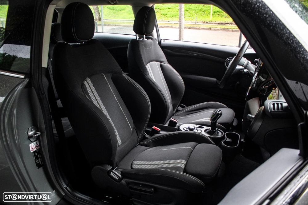 MINI 3 Portas Cooper SE Essential - 25