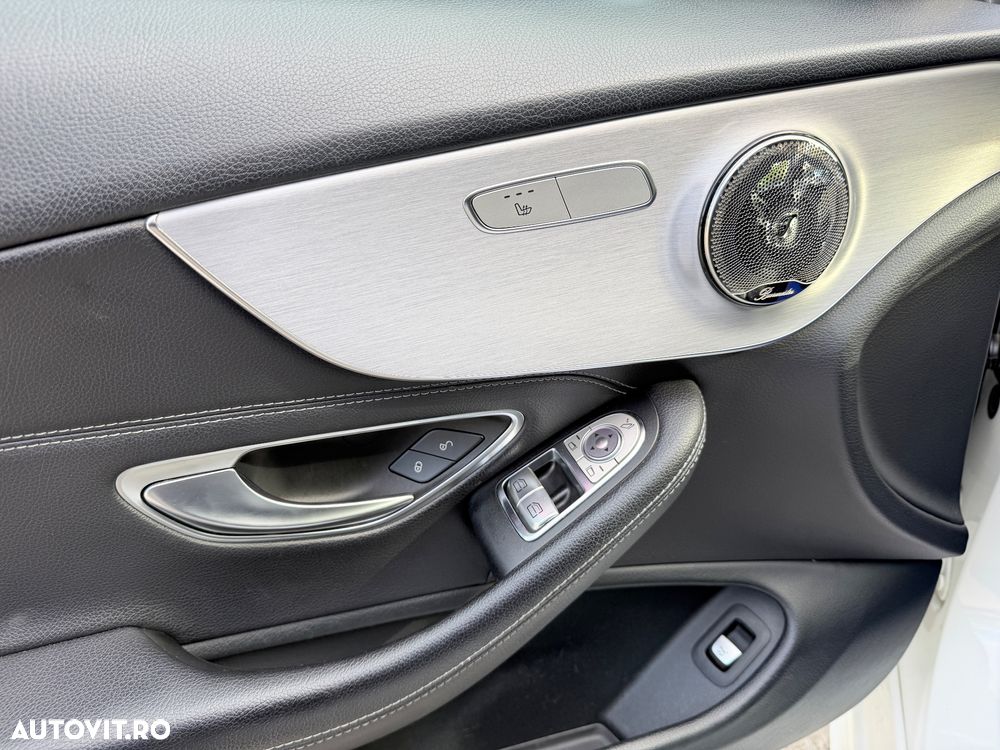 Mercedes-Benz C 220 d 4MATIC 9G-TRONIC AMG Line - 28