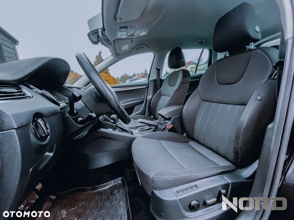 Skoda Octavia 1.8 TSI DSG Style - 11