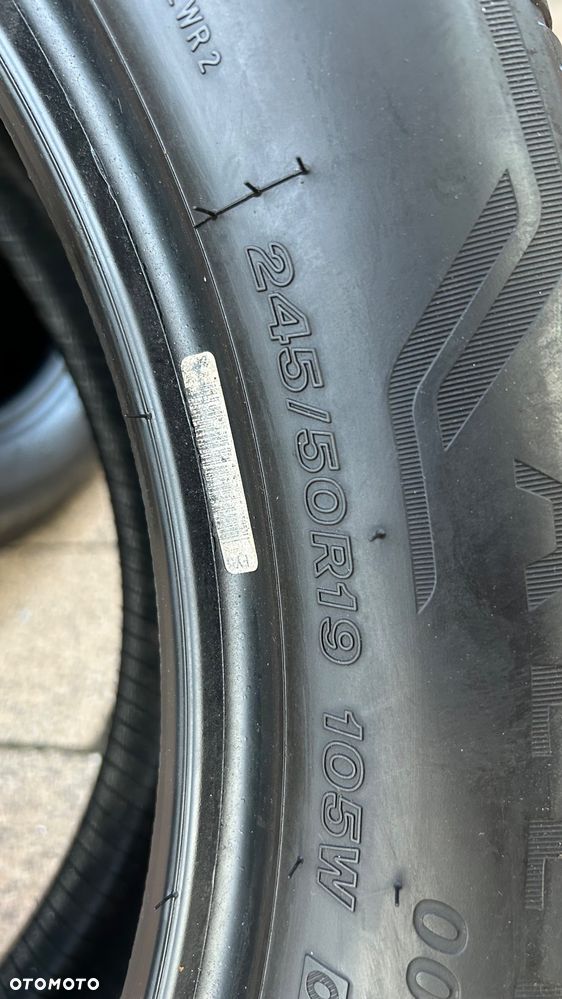 245/50 R19 Brigestone Alenza 001 Audi Q5, BMW X3 (G01), BMW X4 (G02), Genesis GV70, Hyundai Santa Fe (TM, MX5), Jaguar F-Pace, Kia Sorento (MQ4), Land Rover Discovery Sport (L550), Lexus NX (AZ10, AZ20), Mercedes-Benz GLC (X253, X254), Volvo XC60 II gen. - 5