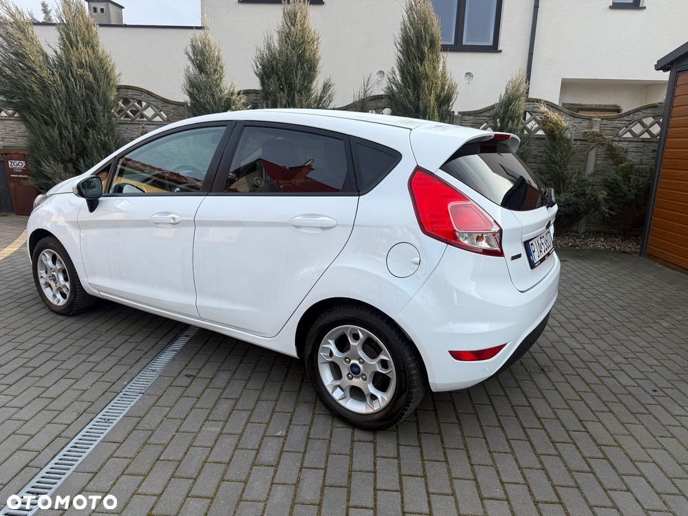 Ford Fiesta 1.0 Champions Edition - 4