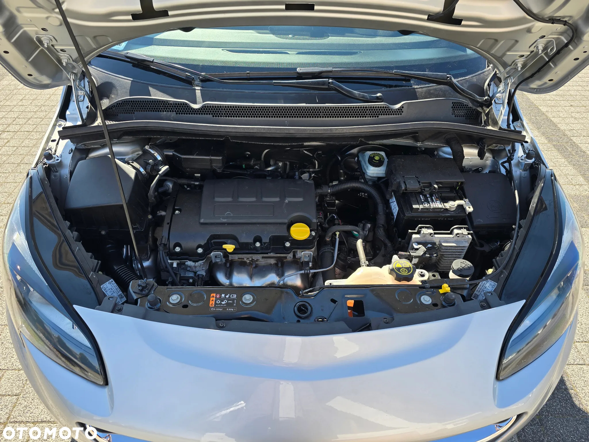 Opel Corsa 1.4 Enjoy - 24