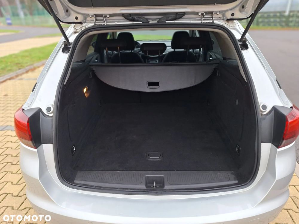 Opel Astra 1.6 CDTI Enjoy - 11