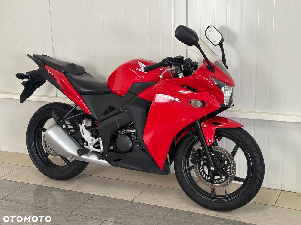Honda CBR - 1