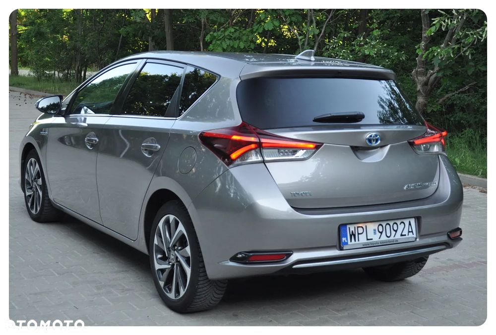 Toyota Auris 1.8 HSD Luna - 14