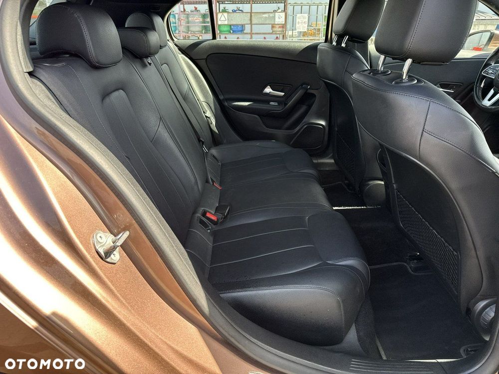 Mercedes-Benz Klasa A 200 4-Matic Style 8G-DCT - 18