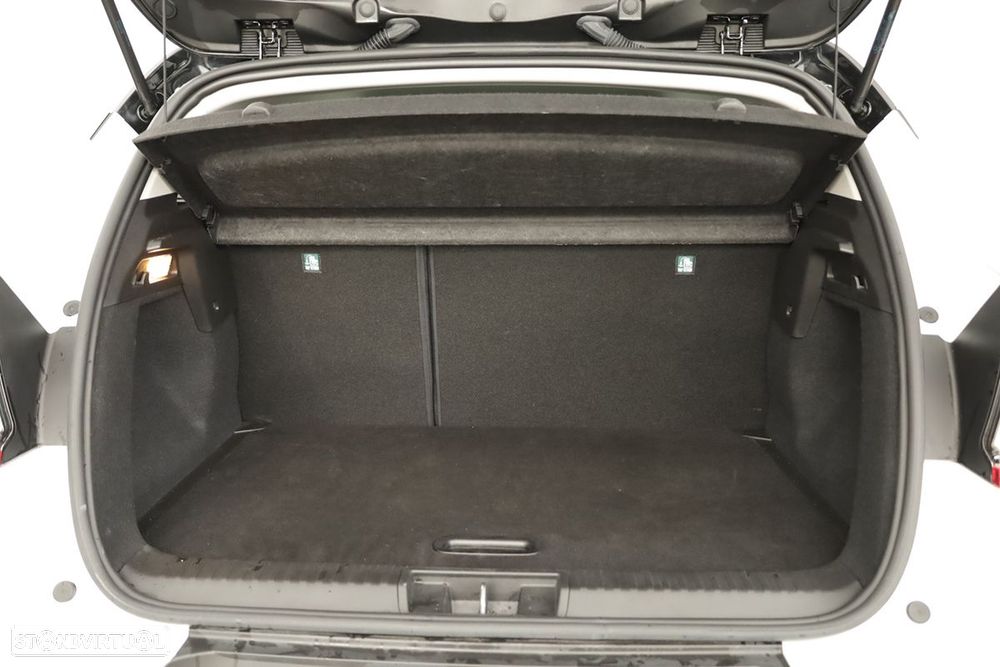 Renault Captur 1.0 TCe Techno Bi-Fuel - 25