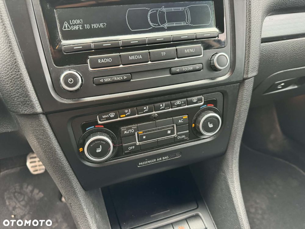 Volkswagen Golf 1.6 TDI Highline - 15