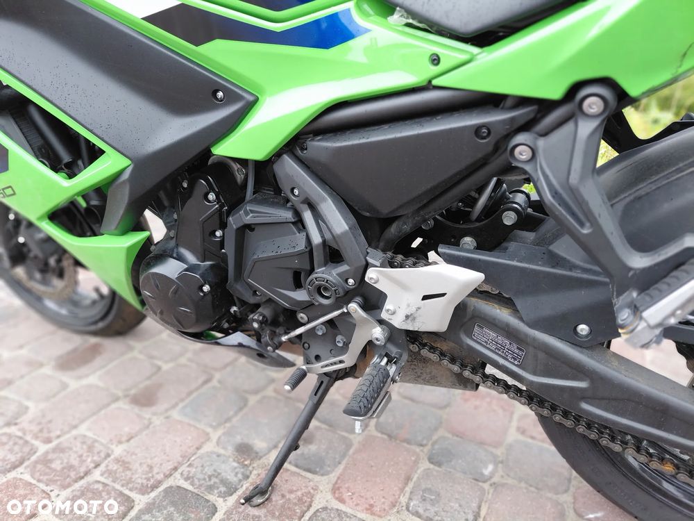 Kawasaki Ninja - 17