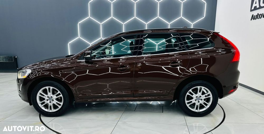 Volvo XC 60 D3 Momentum - 32