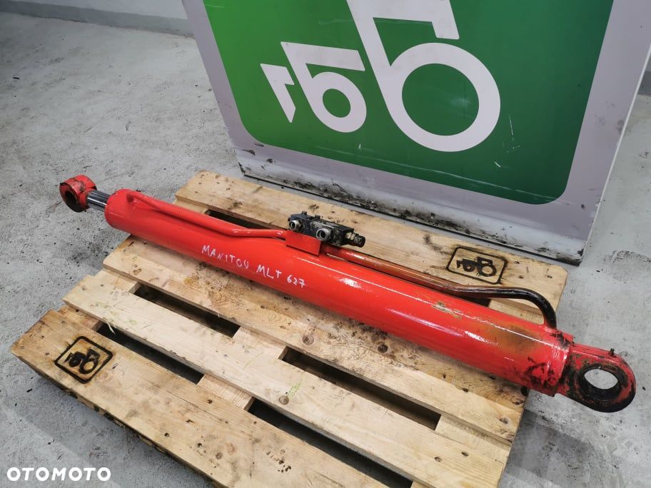 Manitou MLT 627 {Cylinder hydrauliczny unoszenia teleskopa} - 2