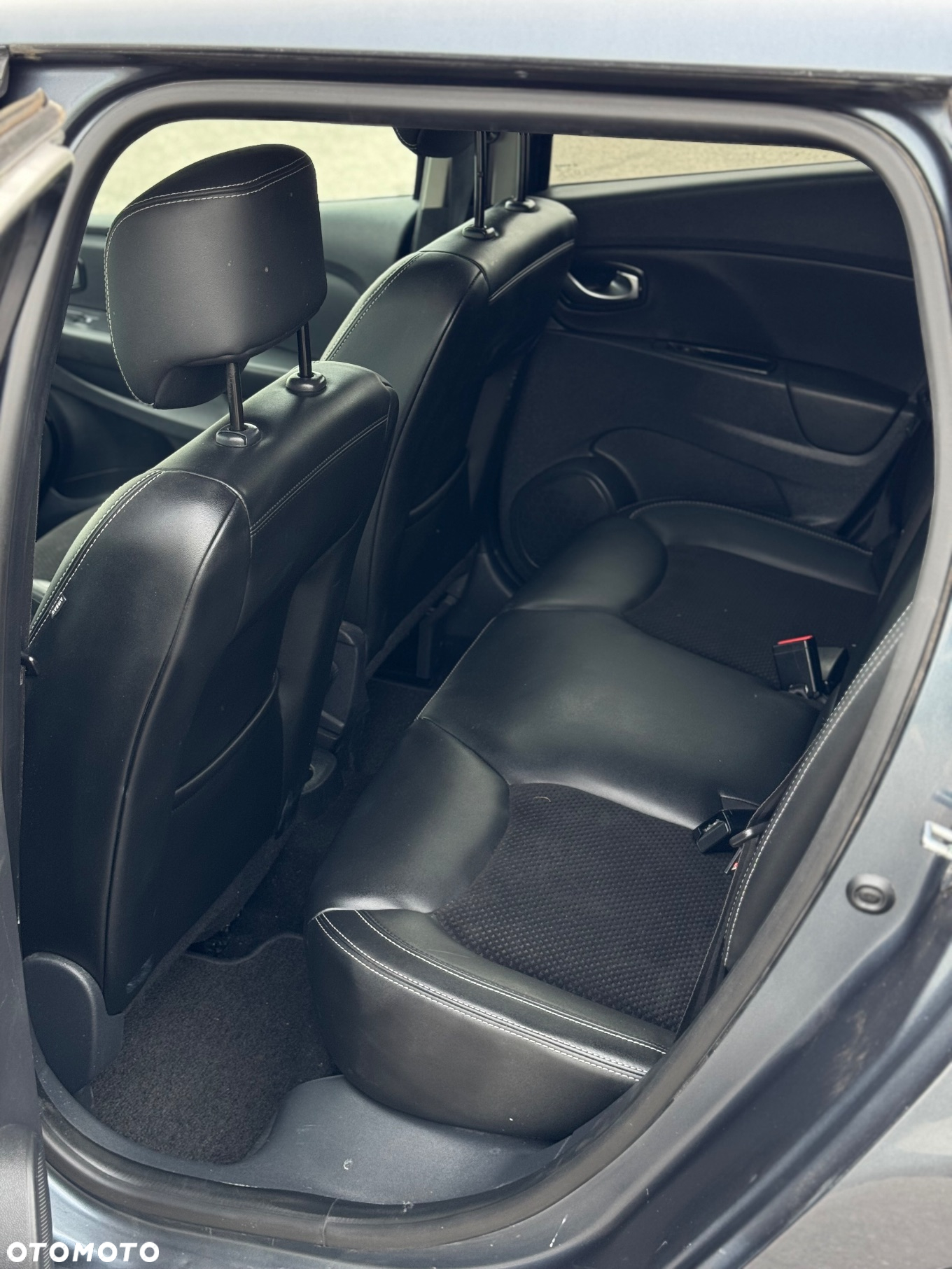 Renault Clio 1.2 TCe Expression EDC - 17